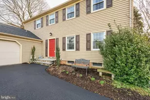 4140 Woodlyn Terrace, York, PA 17402 - Photo 4
