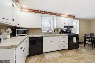 4 Keller Ave, Hellam, PA 17406 - Photo 2