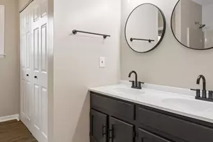 225 Bragg Cir, Hanover, PA 17331 - Photo 16