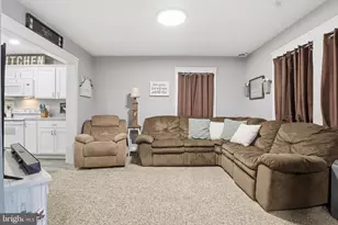 538 York St, Hanover, PA 17331 - Photo 6