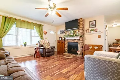 864 Elham Drive, York, PA 17406 - Photo 6