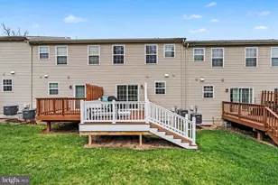354 Weatherstone Dr, Fairview Township, PA 17070 - Photo 28