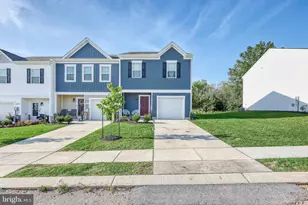 260 Maple Run Dr, York, PA 17404 - Photo 1