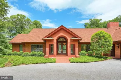 174 Springhouse Lane, Spring Grove, PA 17362 - Photo 2