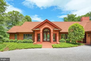 174 Springhouse Ln, Spring Grove, PA 17362 - Photo 2