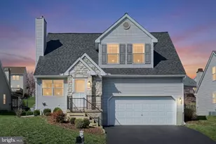 727 Blossom Hill Ln, Dallastown, PA 17313 - Photo 1