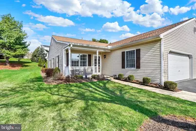 2022 Faversham Way #2022, York, PA 17402 - Photo 2