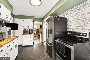 212 Barcroft Rd, York, PA 17406 - Photo 8