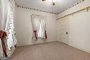 1557 Stanton St, York, PA 17404 - Photo 6