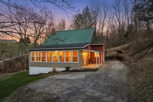 905 Chambers Rd, York, PA 17402 - Photo 1