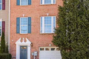 854 Blossom Dr, Hanover, PA 17331 - Photo 4