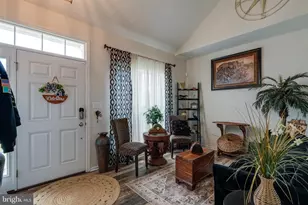 608 Misty Hill Dr, Delta, PA 17314 - Photo 2