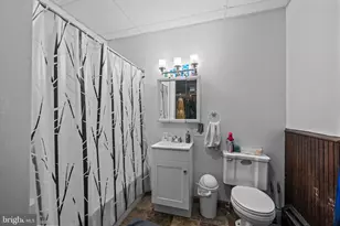 819 York St, Hanover, PA 17331 - Photo 16