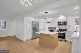 7 Crescent Dr, New Cumberland, PA 17070 - Photo 10