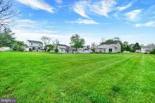 1190 Cherimoya St, York, PA 17404 - Photo 4