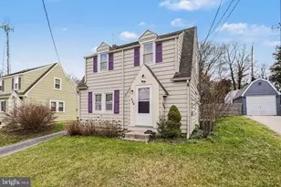 524 Hillcrest Rd, York, PA 17403 - Photo 2