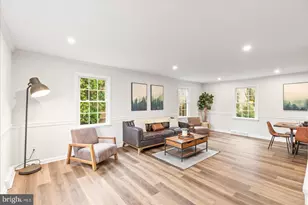 2421 Carllyn Dr, York, PA 17403 - Photo 4