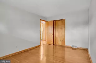 301 E Elm Ave, Hanover, PA 17331 - Photo 18