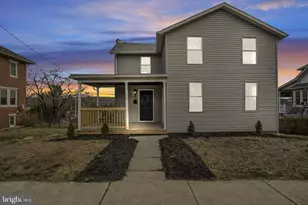 450 E Market, Hellam, PA 17406 - Photo 2