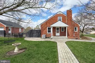 1826 Powder Mill Rd, York, PA 17402 - Photo 6