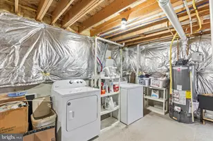 255 Sunset Dr, Hanover, PA 17331 - Photo 36