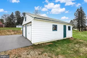 5765 Glatfelters Station, Seven Valleys, PA 17360 - Photo 42