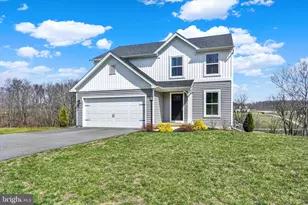 18016 Dave Anne Cir, Stewartstown, PA 17363 - Photo 1