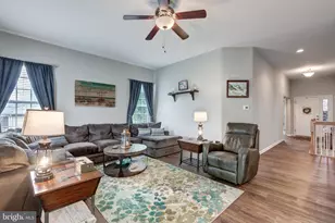 2263 Water Garden Dr, Hanover, PA 17331 - Photo 12