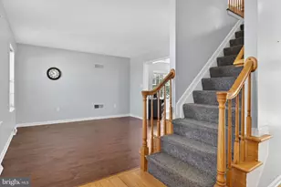 212 Sunset Cir, Red Lion, PA 17356 - Photo 6