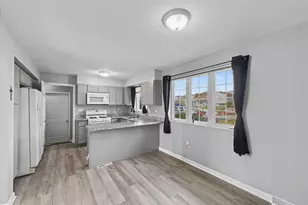 122 Overview Cir E, Red Lion, PA 17356 - Photo 6