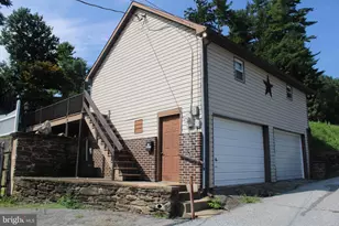 10 Winter Ave, Glen Rock, PA 17327 - Photo 1