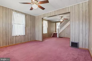 543 Baer Ave, Hanover, PA 17331 - Photo 6