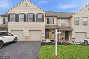 235 Cedar Run Dr, York, PA 17404 - Photo 2