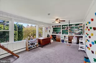 1371 Clover Ln, York, PA 17403 - Photo 14