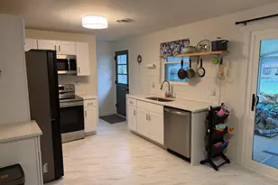 2441 Brookside Ln, York, PA 17402 - Photo 12