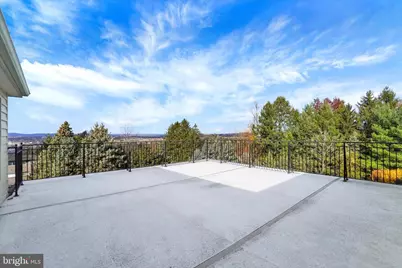 925 Summit Circle N, York, PA 17403 - Photo 4