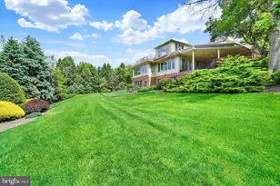925 Summit Cir N, York, PA 17403 - Photo 68