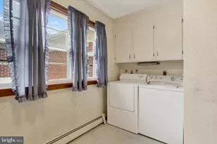 241 Charles St, Hanover, PA 17331 - Photo 16