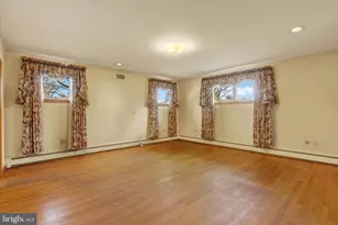 241 Charles St, Hanover, PA 17331 - Photo 18