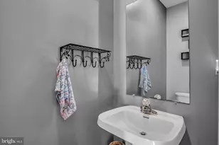 984 David Dr, Red Lion, PA 17356 - Photo 18