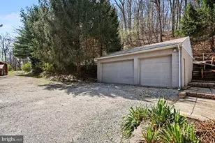 6381 Glatfelters Station Rd, Seven Valleys, PA 17360 - Photo 34