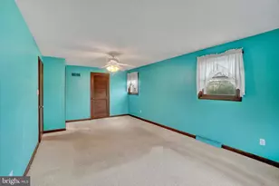 1010 Gleneagles Dr, York, PA 17404 - Photo 14