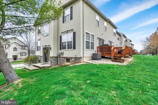 2718 Hunters Crest Dr, York, PA 17402 - Photo 24