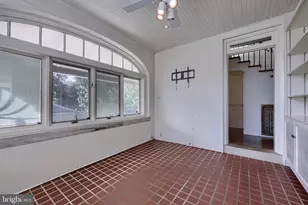 146 E Springettsbury Ave, York, PA 17403 - Photo 10