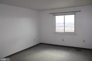 2287 North Point Dr, York, PA 17406 - Photo 4
