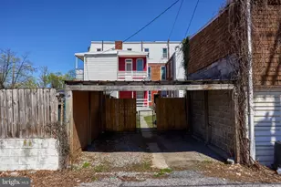 702 York St, York, PA 17403 - Photo 8