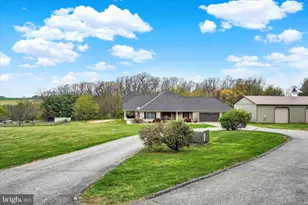 1685 Bahns Mill Rd, Windsor, PA 17366 - Photo 8