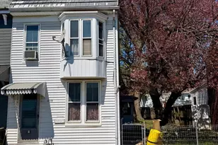 1039 E Poplar St, York, PA 17403 - Photo 1