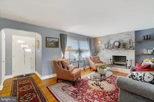 2360 Loucks Rd, York, PA 17408 - Photo 4