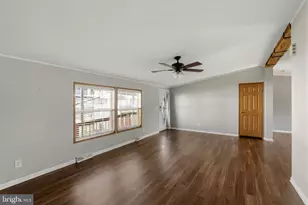 28 Cedar St, Manchester, PA 17345 - Photo 6